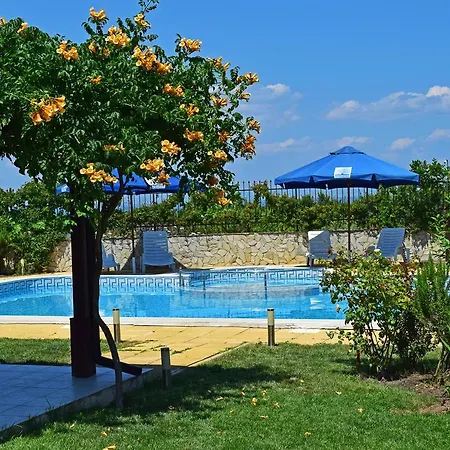 Saint Stefan Βίλα